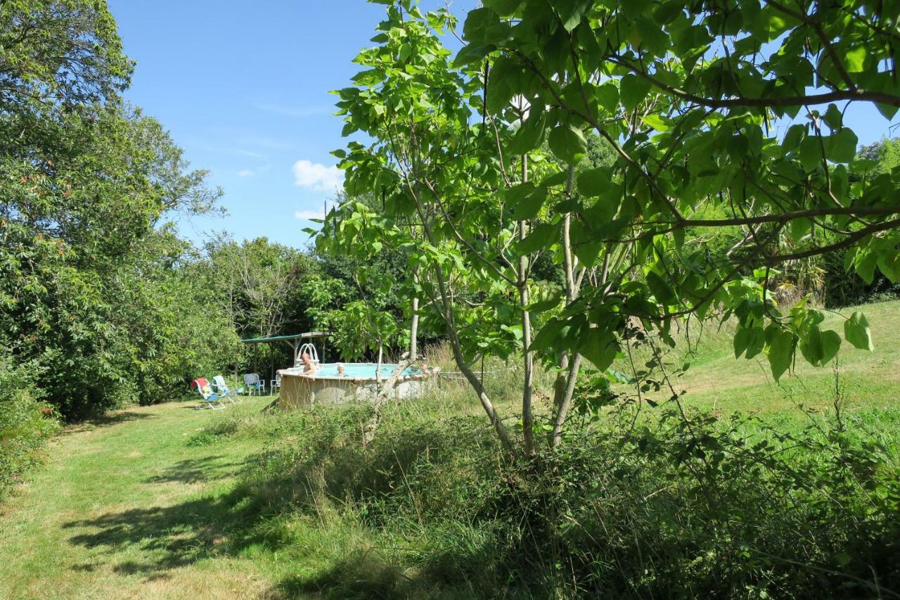 Le Verger Gites Castelnau D'Auzan Exterior foto